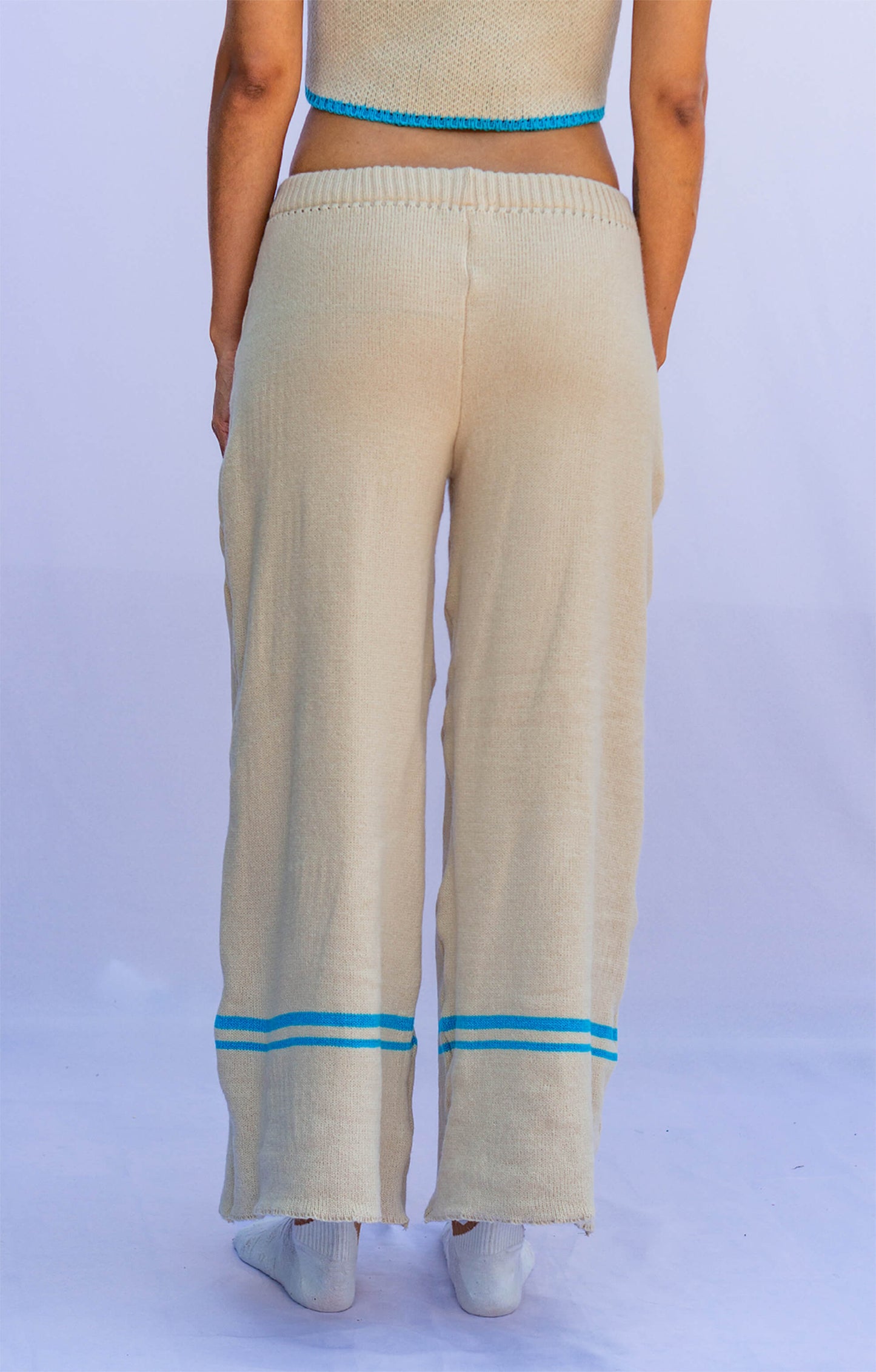 Pantalón be different